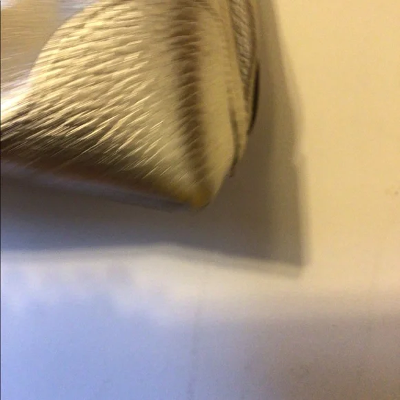 - Anya Hindmarch gold leather handbag with gold accent Sz Extra large rare… - Picture 9 of 12